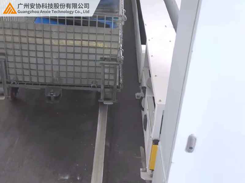 AGV專用單邊光柵免對(duì)射案例.jpg