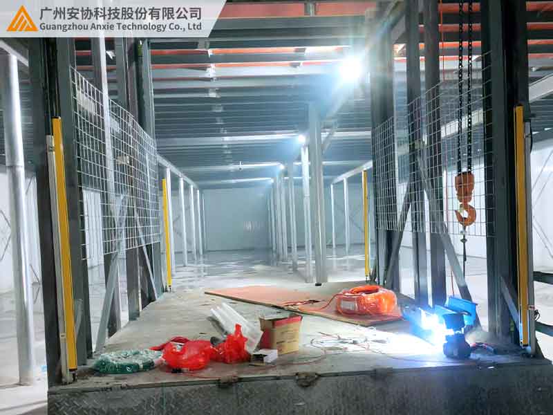 安全光柵防護裝置案例.jpg